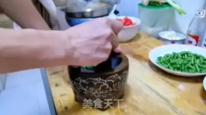 Make Tomato eggs step 0