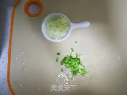 Make Oily noodles step 1