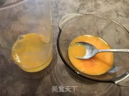Make A simple pot cake step 3