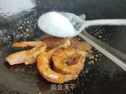 Make Crayfish and chili step 9