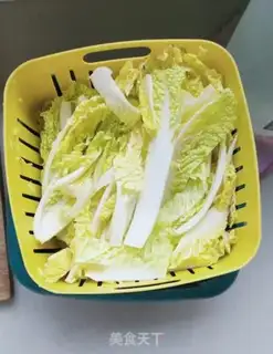 Make Piggy-cracked cabbage step 0