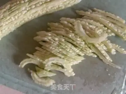 Make Pyramid bean curd step 2