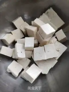 Make Tomato tofu soup step 0