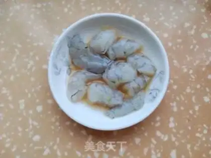 Make Shrimp fried ace step 1