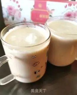 Make A simple, hot cocoon latte step 6