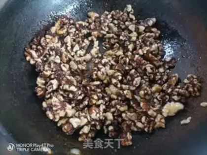 Make Amber walnuts step 5