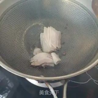 Make The moth returns the pot step 4