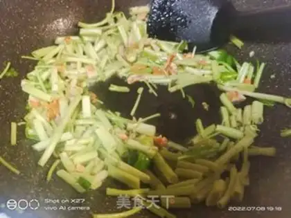 Make Scrambled rice step 1
