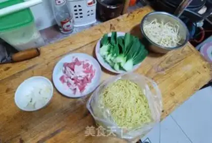 Make Bean sprouts step 0