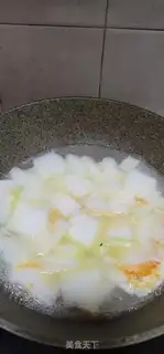 Make Fried omelet seaweed sprouts step 5