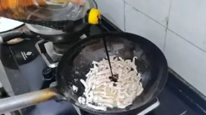 Make Bean sprouts step 1