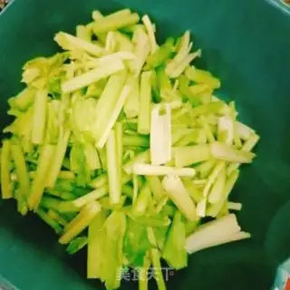 Make Celery beef step 1