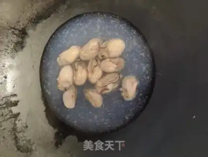 Make Fried eggs step 1