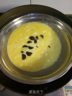 Make Chocolate cream cheesecake step 1