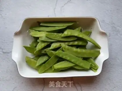 Make Garlic is good for Dutch beans step 0