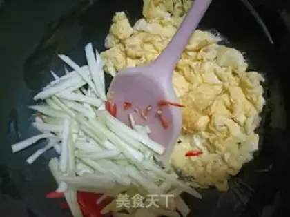 Make Scrambled eggs step 4