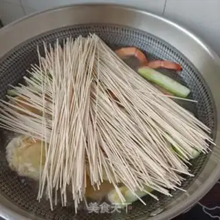 Make Shrimp omelet noodles step 12
