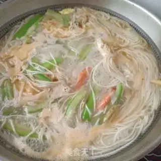 Make Shrimp omelet noodles step 13