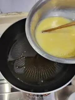 Make Eggs and sherry step 4