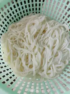 Make Pork melon soup step 1