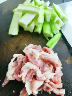 Make Pork melon soup step 2