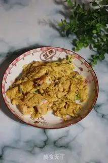 Make Shrimp fried eggs step 5