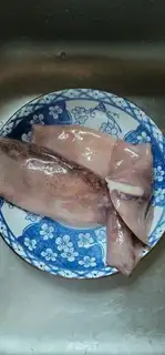 Make Squids mixed with bitter melons step 0