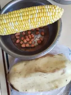 Make Liqiu Lin peanuts and salted pig hoof soup step 0