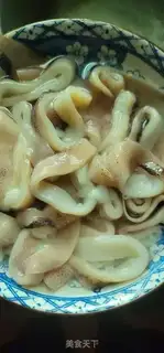 Make Squids mixed with bitter melons step 2