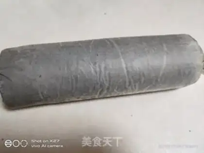 Make Charcoal roll step 12