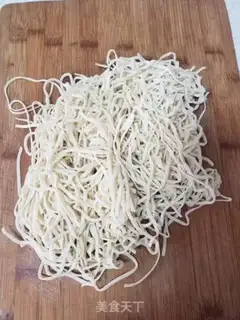 Make Oat eggs for noodles step 3