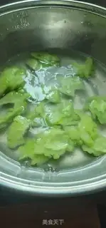 Make Squids mixed with bitter melons step 6