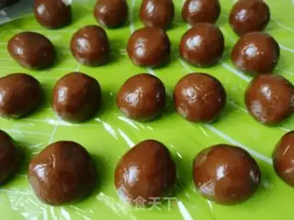 Make Black Sugar Hill moon cake step 5