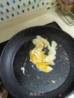 Make Egg mushroom noodles step 3