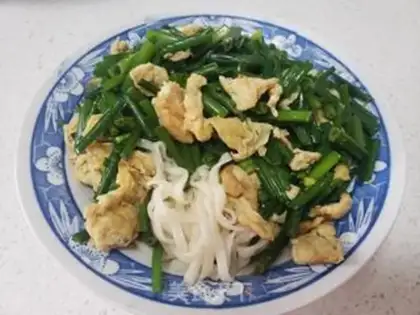 Make Oat eggs for noodles step 7