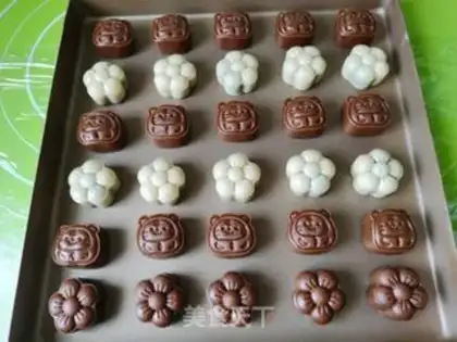 Make Black Sugar Hill moon cake step 8