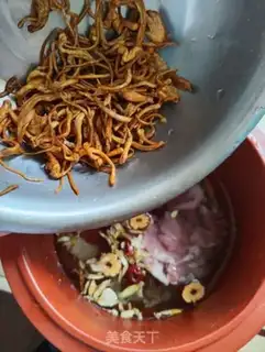 Make Western cucumbers, weeds step 5