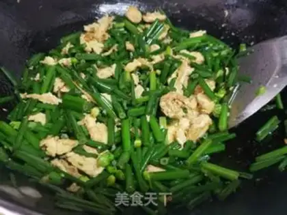 Make Fried eggs with moss step 4
