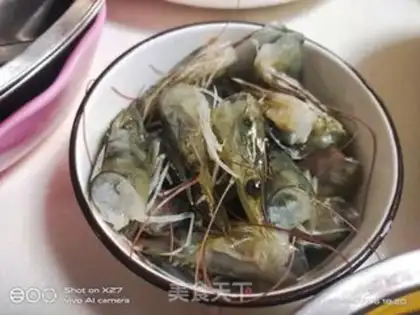 Make Smelt egg shrimp soup step 2