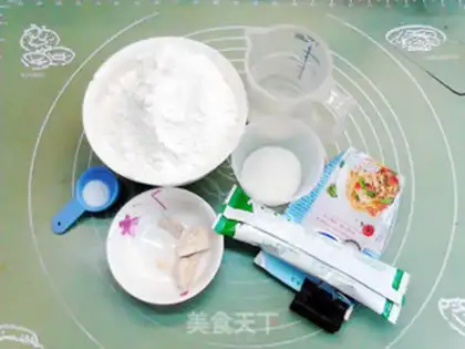Make raisins with light cream step 0