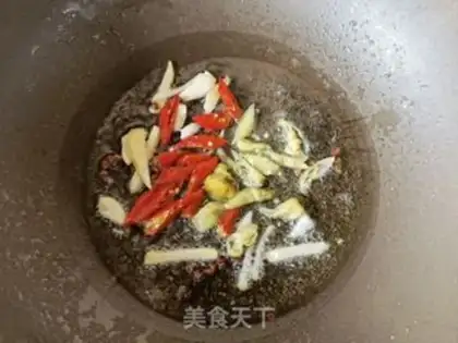 Make Garlic bean sprouts step 1