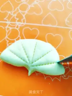 Make A leaf clip step 14