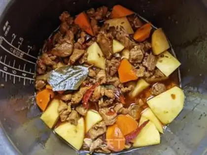 Make Carrot potatoes, lamb stew step 14