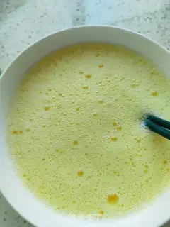 Make Autumn steamed eggs step 3