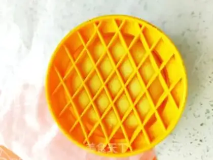 Make Hong Kong pineapple bag step 22