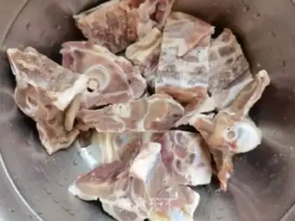 Make Spicy sheep spine step 1