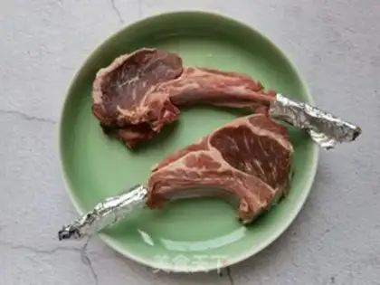 Make Fried French lamb chops step 1