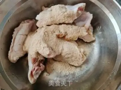 Make Air-fried spicy chicken wings step 2