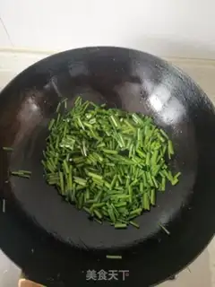 Make Scrambled eggs step 4