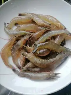 Make Garlic shrimp step 1